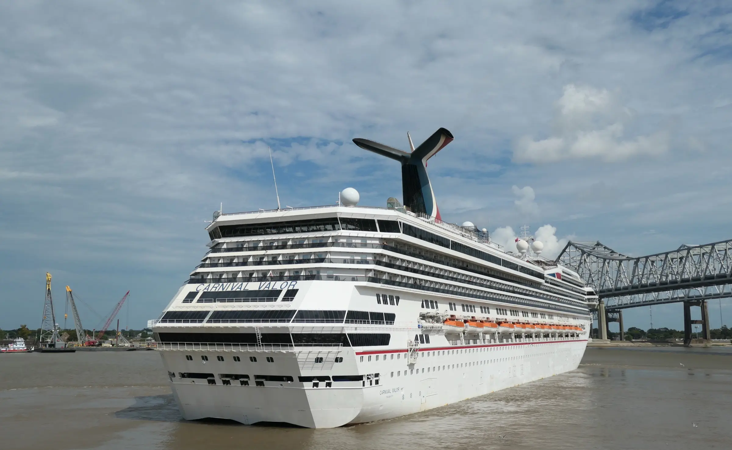 Carnival Valor on the Mississippi River at New Orleans